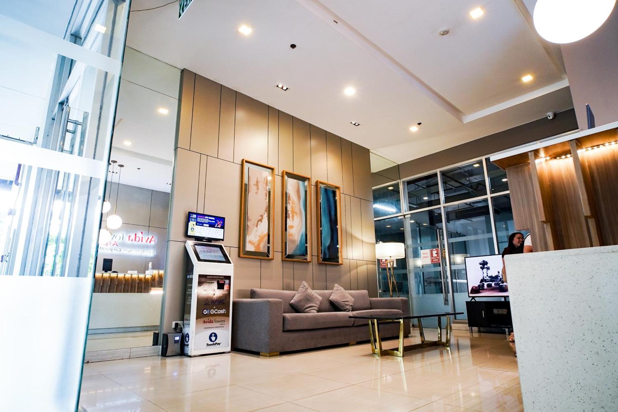 Modern Designed Studio Condo Near Ayala Centrio كاجايان دي أورو المظهر الخارجي الصورة