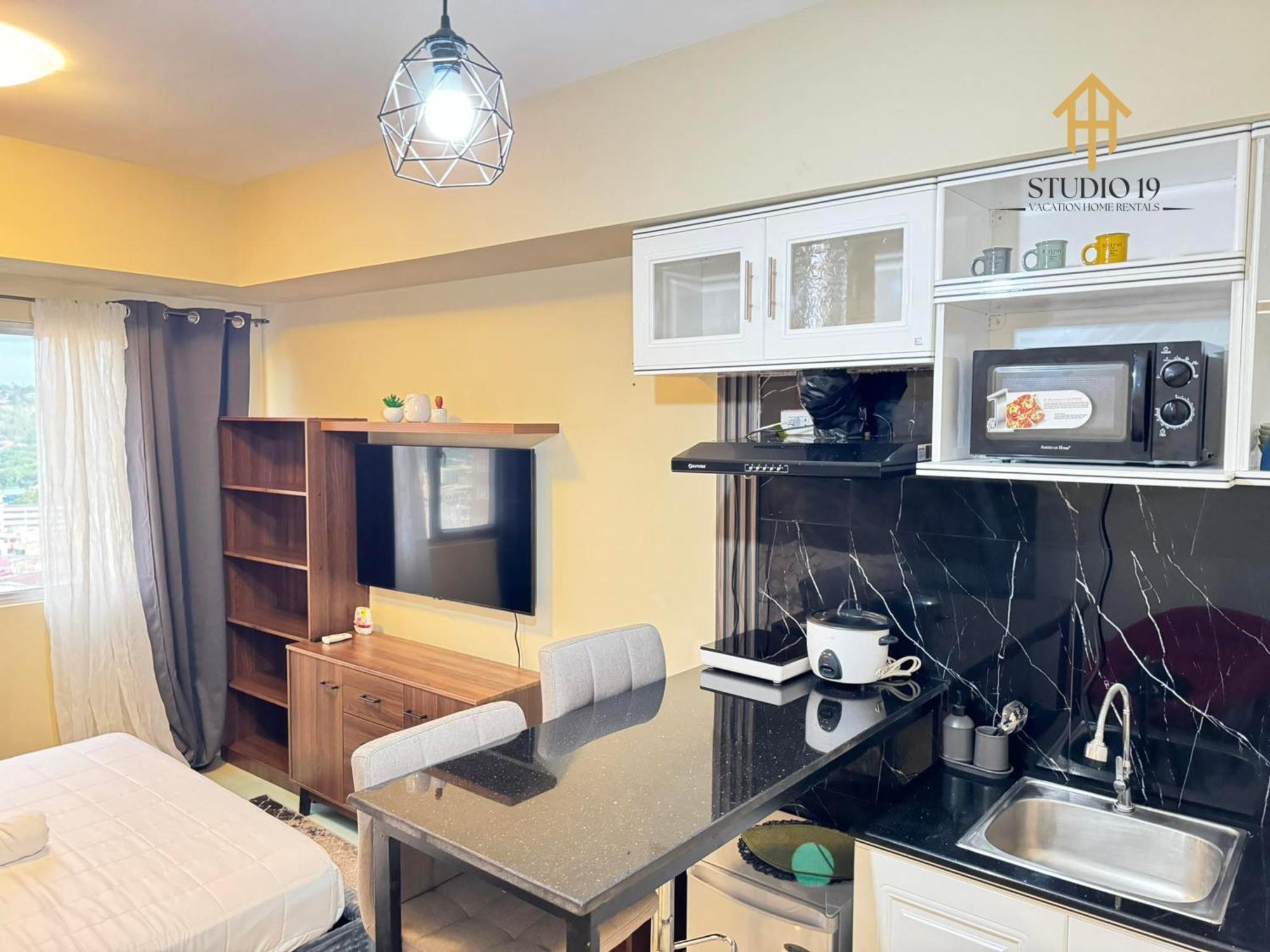 Modern Designed Studio Condo Near Ayala Centrio كاجايان دي أورو المظهر الخارجي الصورة